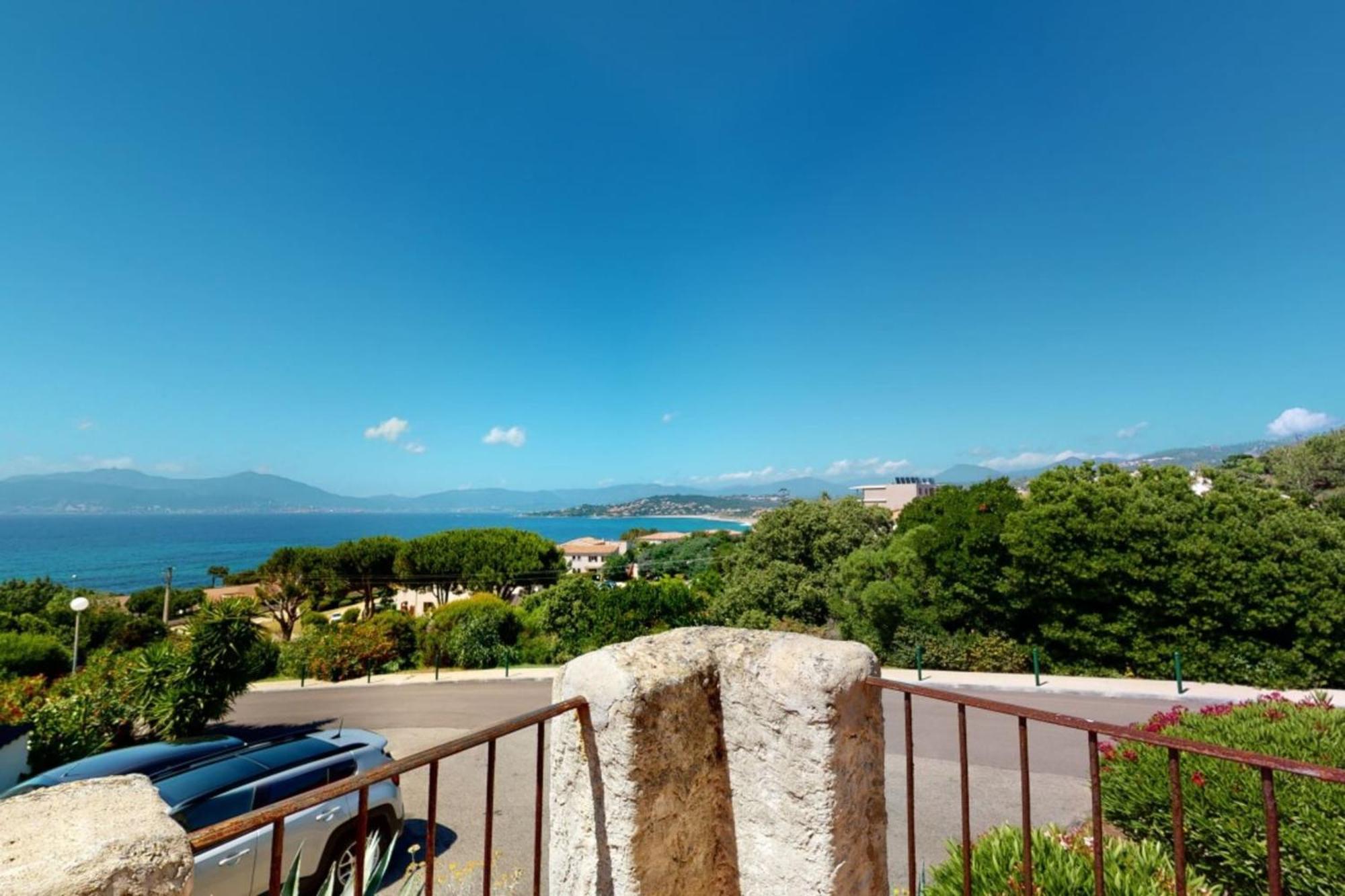 Haut De Villa Vue Mer 3 Pieces Climatise & Wifi 4 A 6 Personnes Pietrosella Exterior foto